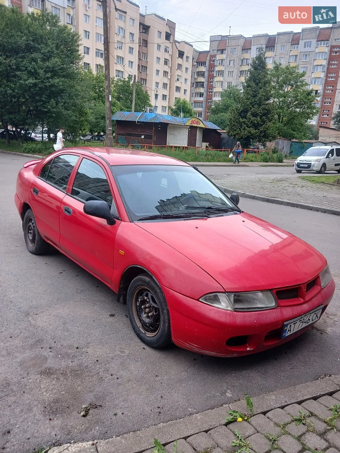 Mitsubishi Carisma, 1995