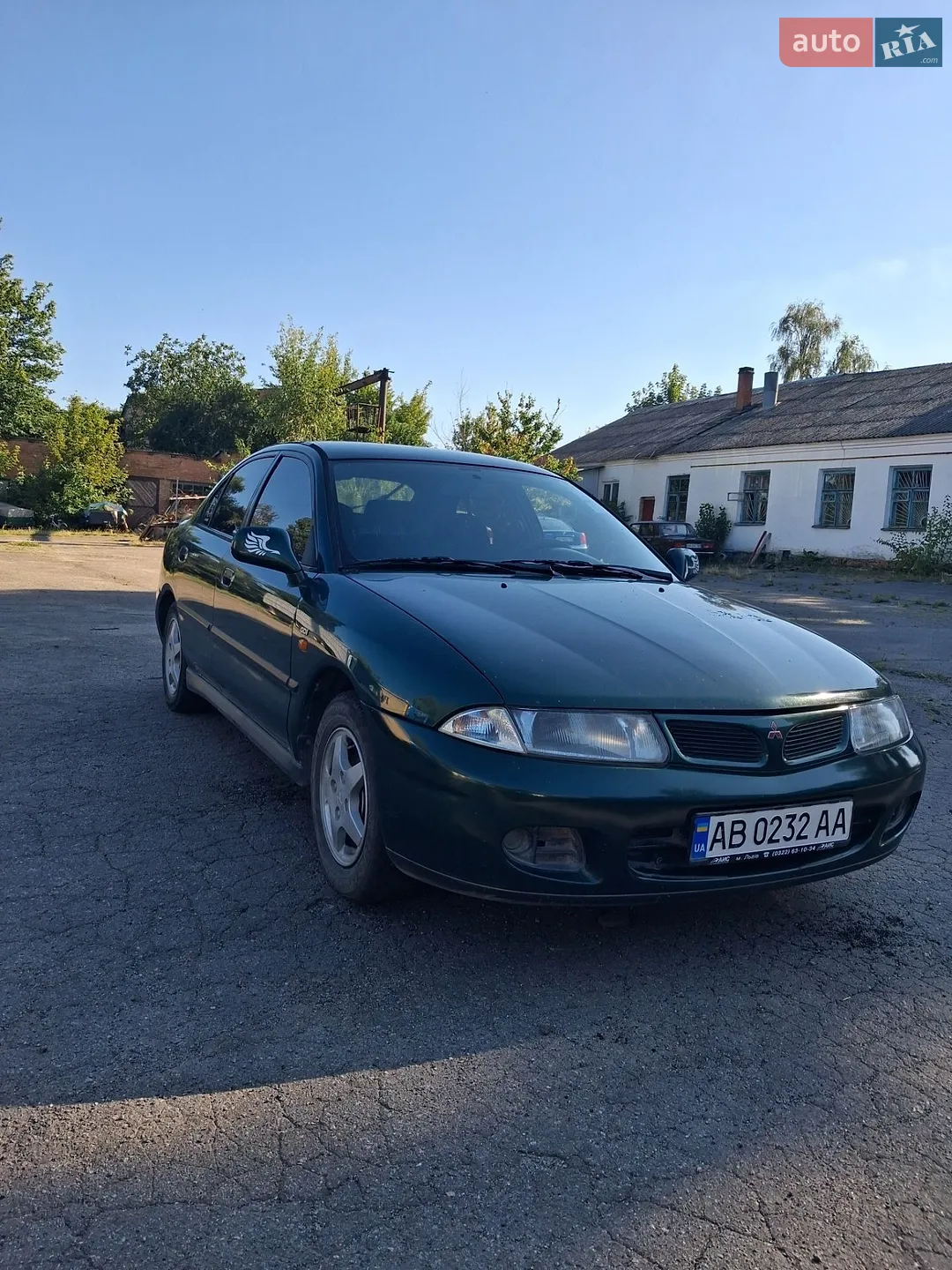 Mitsubishi Carisma, 1998