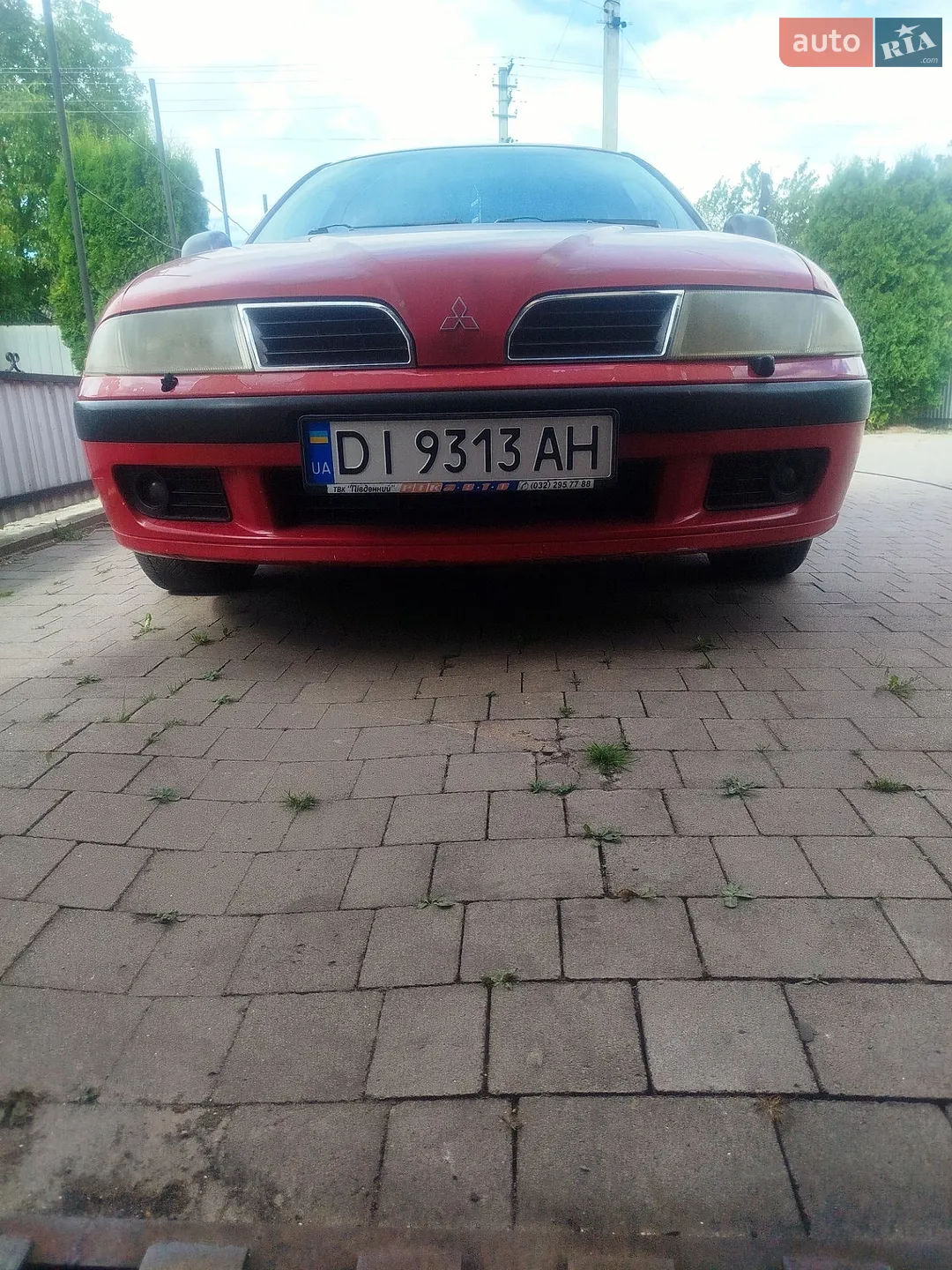 Mitsubishi Carisma, 2001