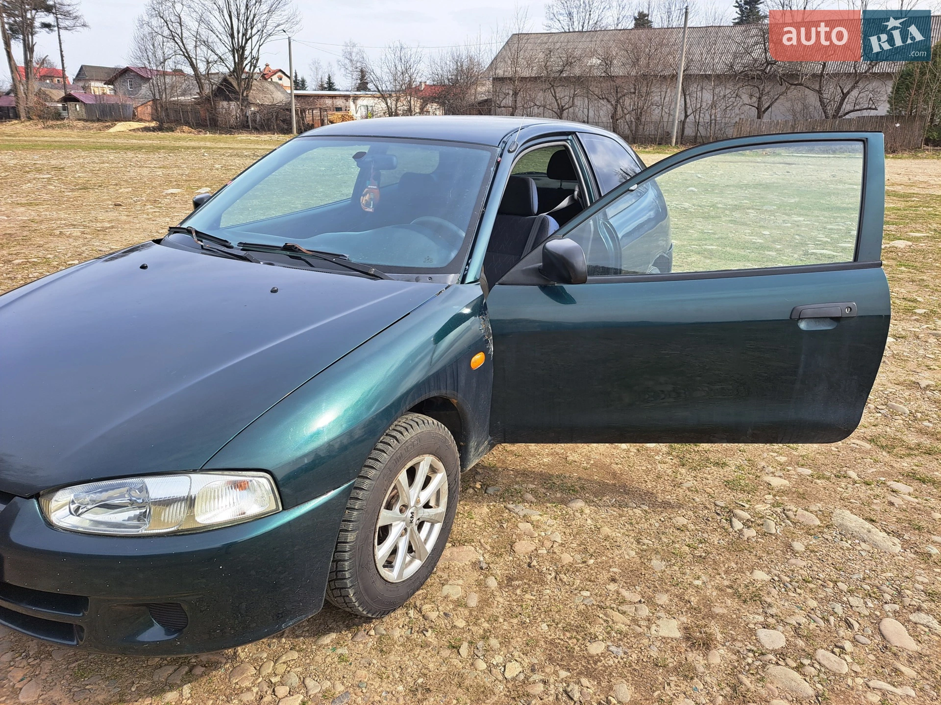 Mitsubishi Colt, 1998