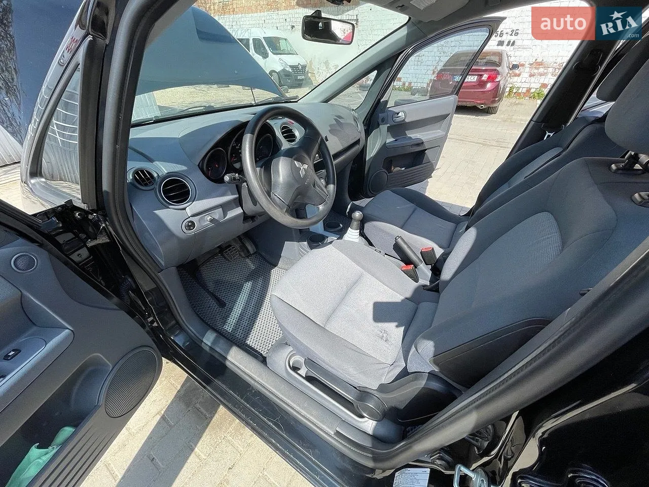 Mitsubishi Colt, 2006
