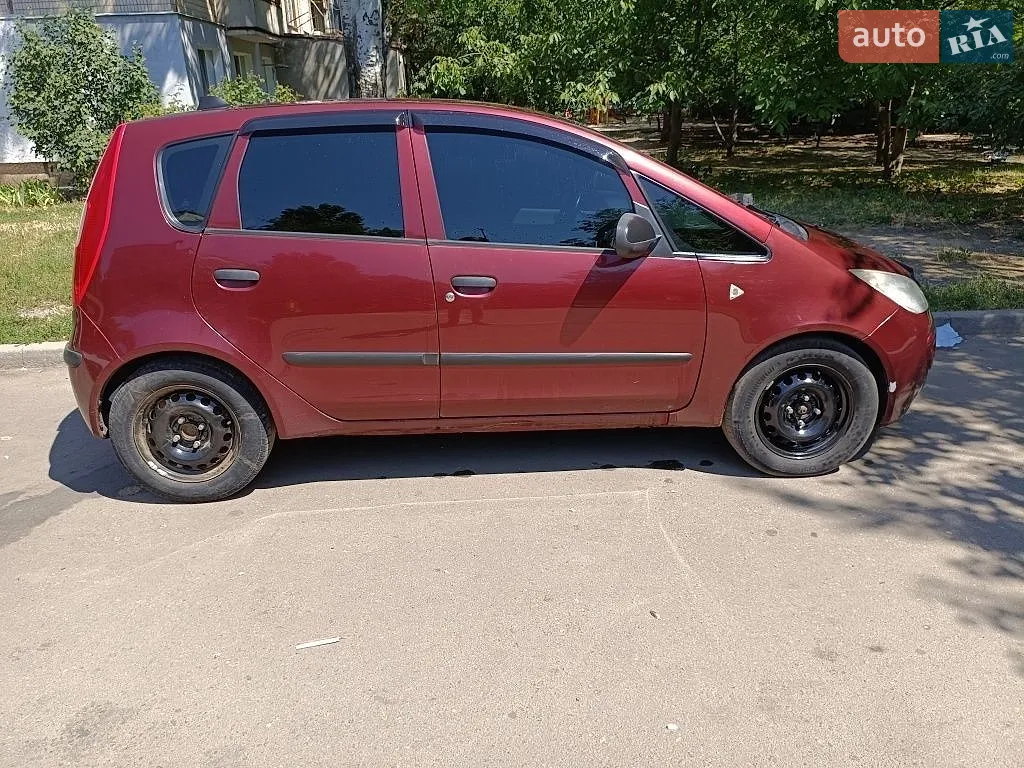 Mitsubishi Colt, 2004