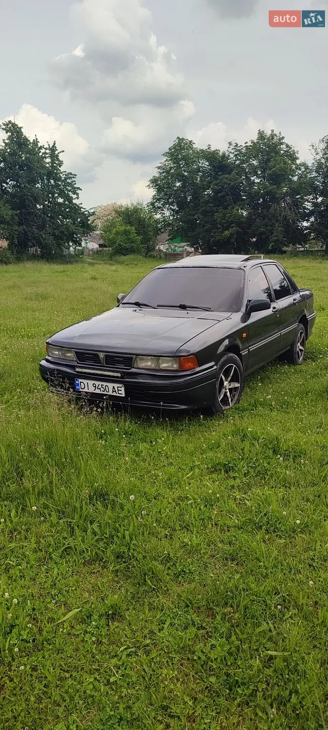 Mitsubishi Galant, 1992