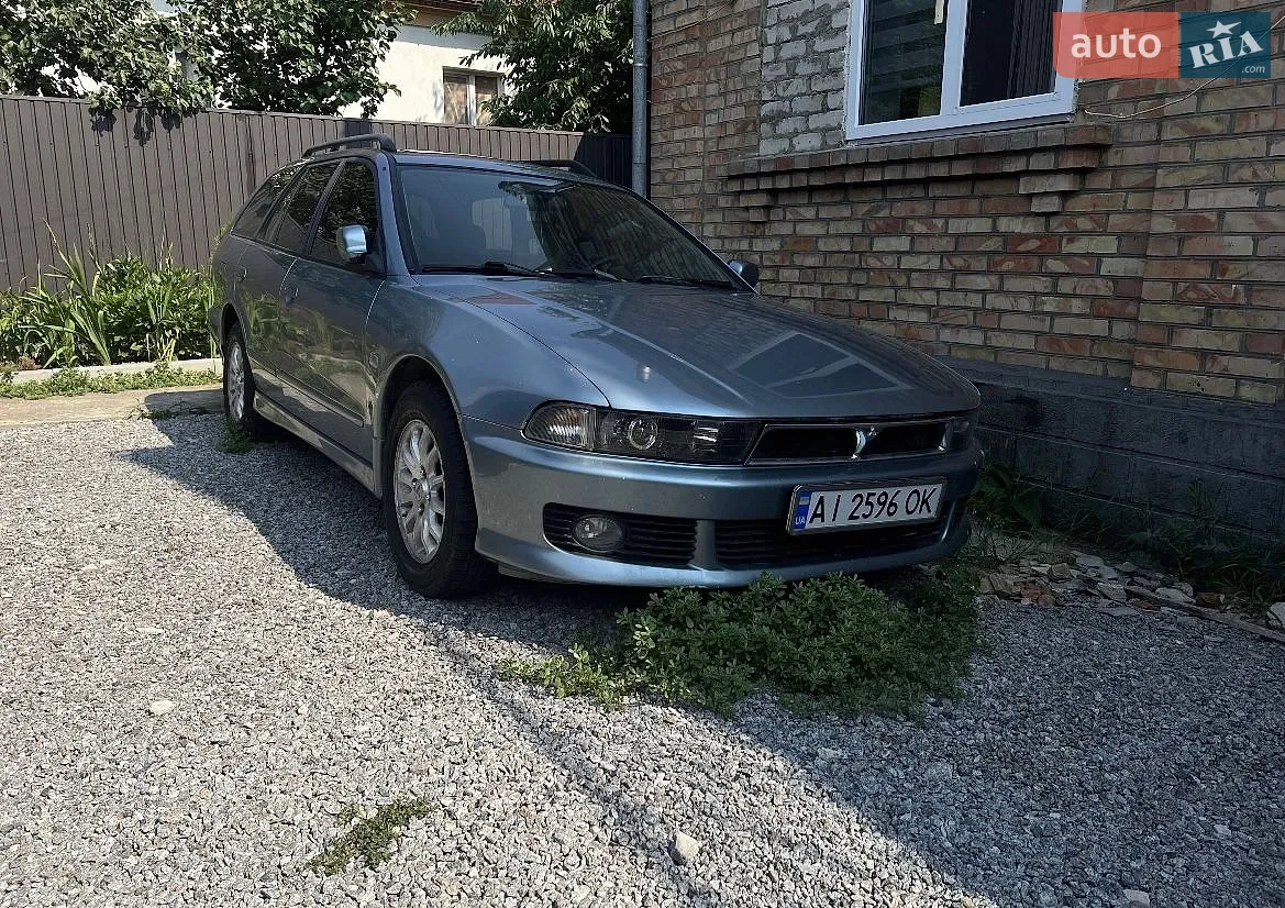 Mitsubishi Galant, 2001