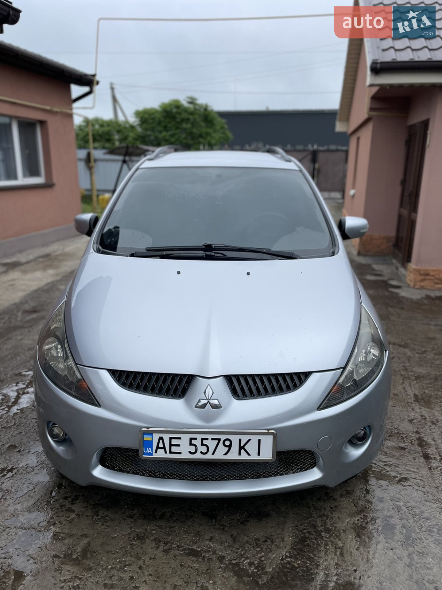 Mitsubishi Grandis, 2005