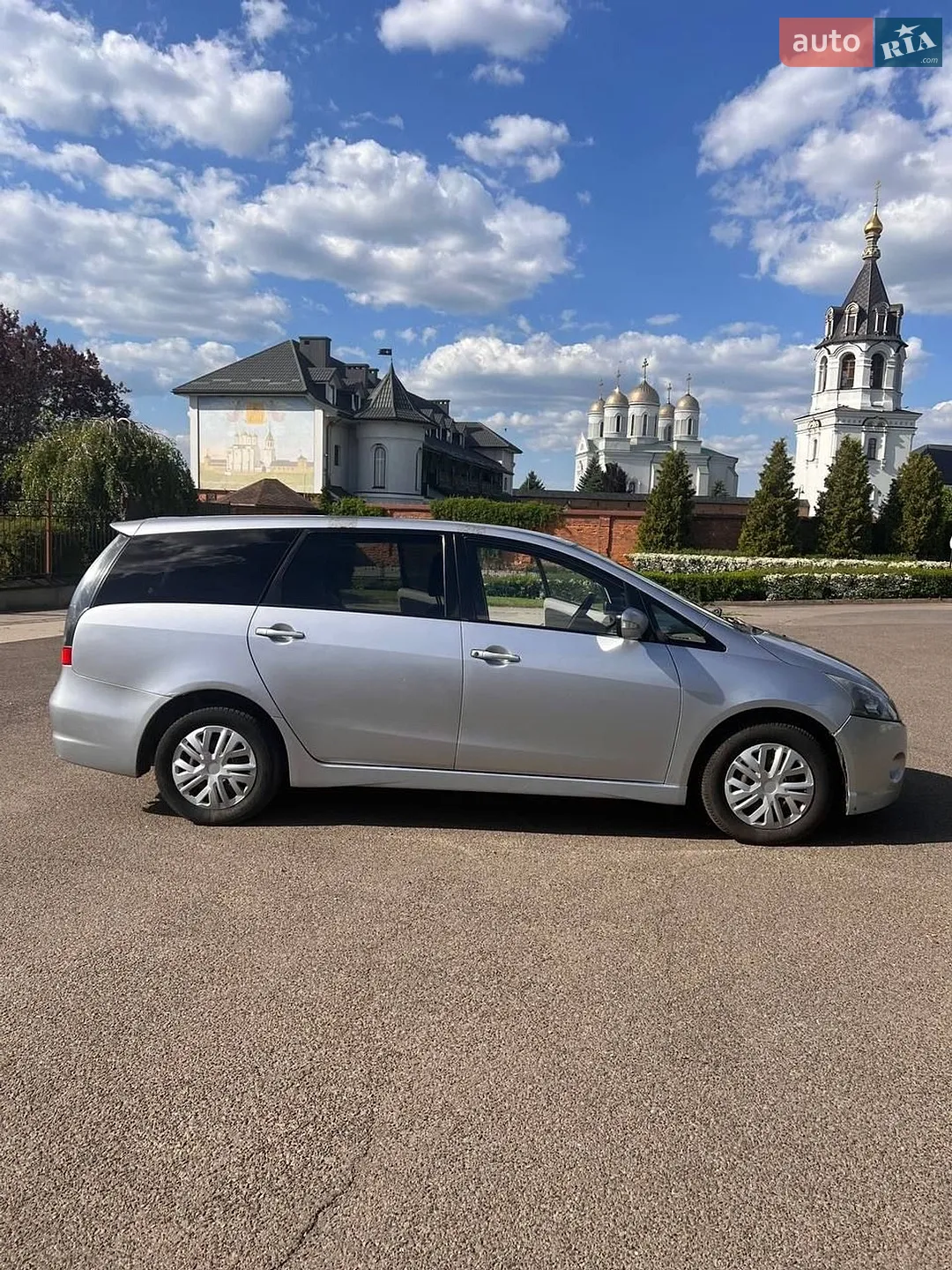 Mitsubishi Grandis, 2005