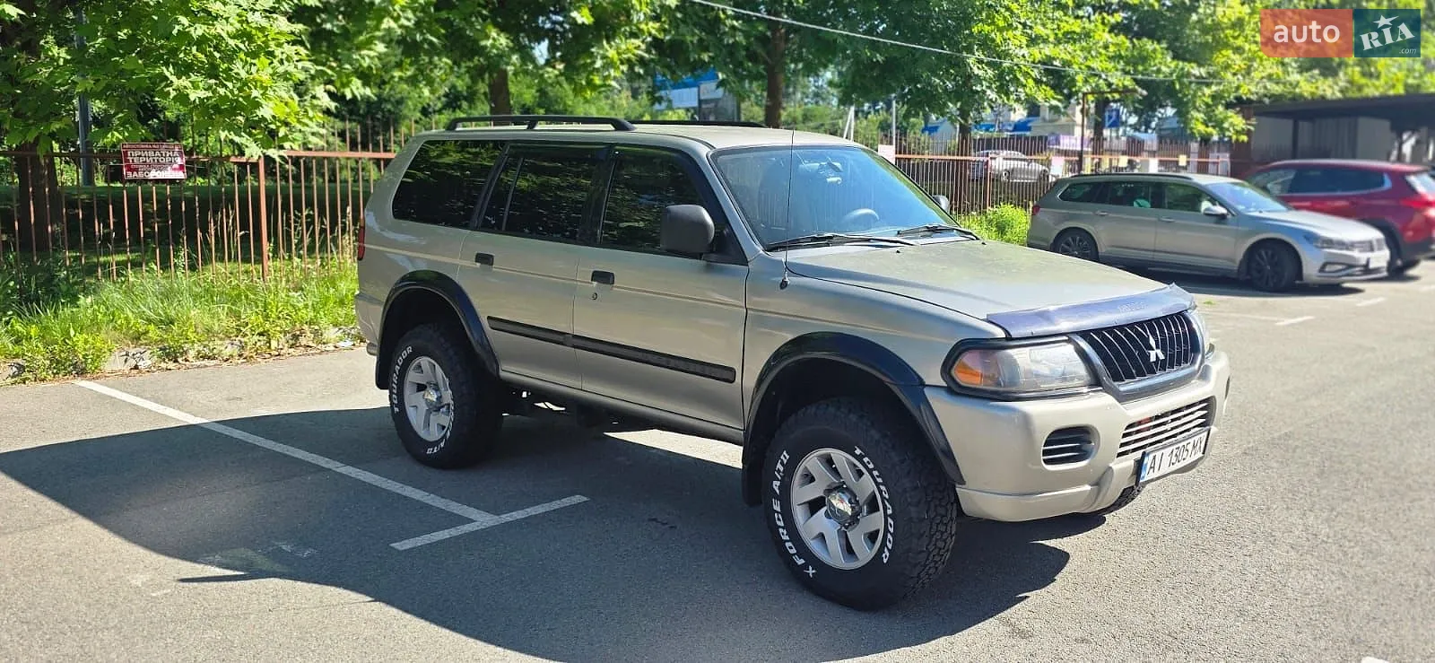 Mitsubishi Montero, 2002