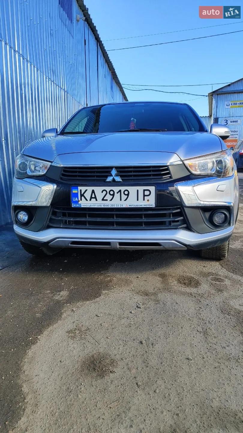 Mitsubishi Outlander Sport, 2016