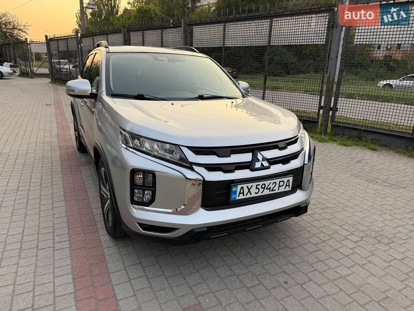 Mitsubishi Outlander Sport, 2021