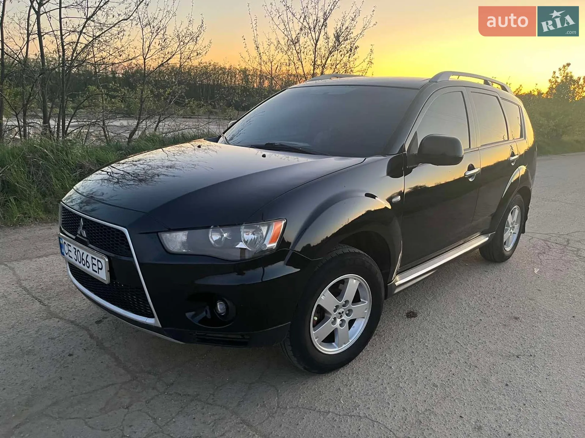 Mitsubishi Outlander XL, 2010