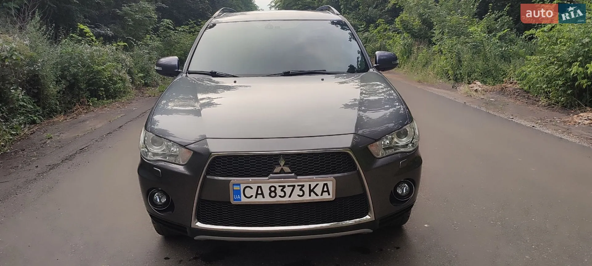 Mitsubishi Outlander XL, 2011