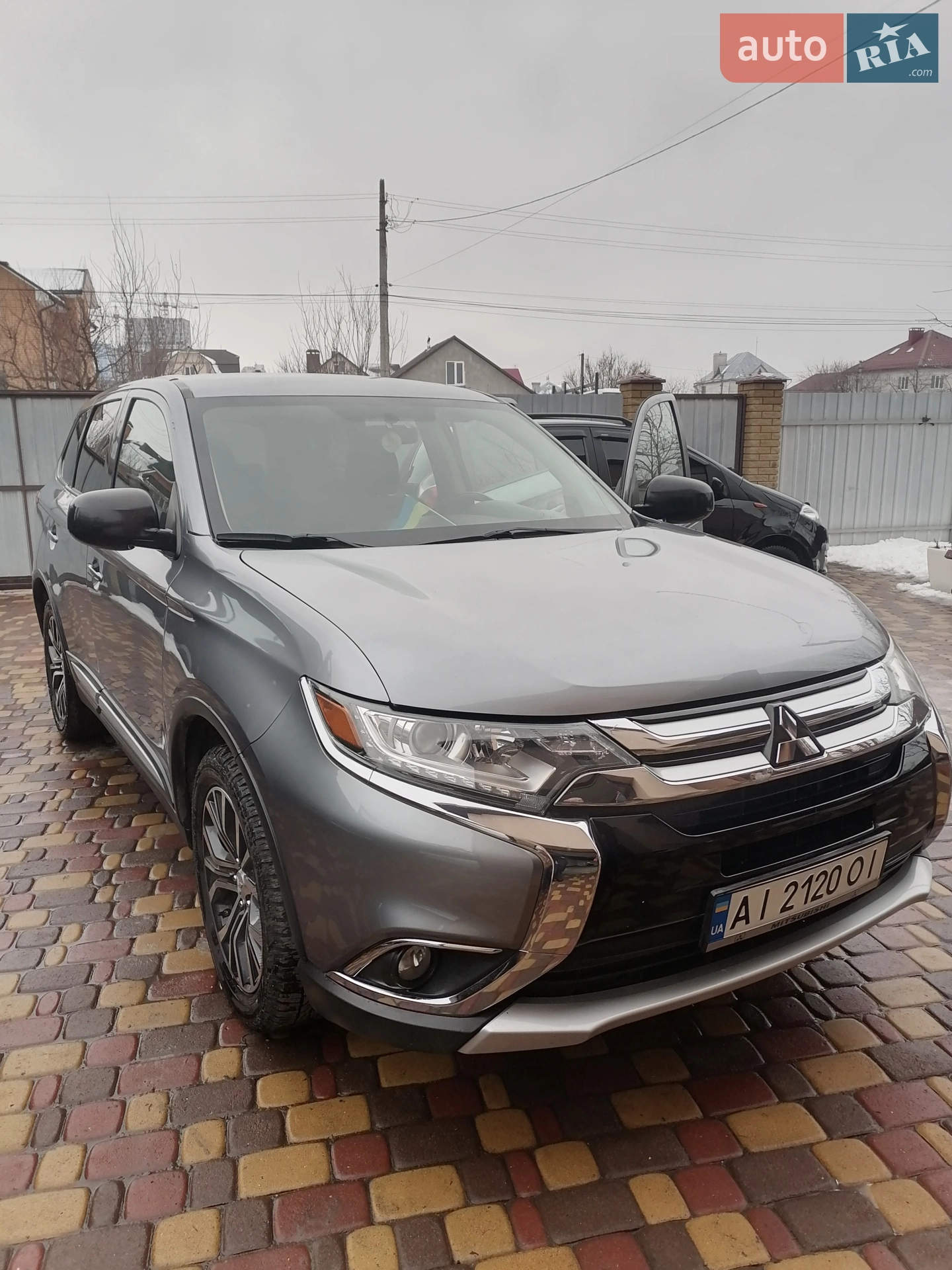 Mitsubishi Outlander, 2016