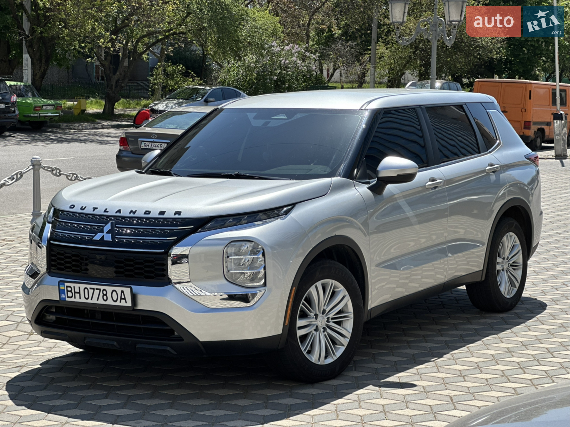 Mitsubishi Outlander, 2021
