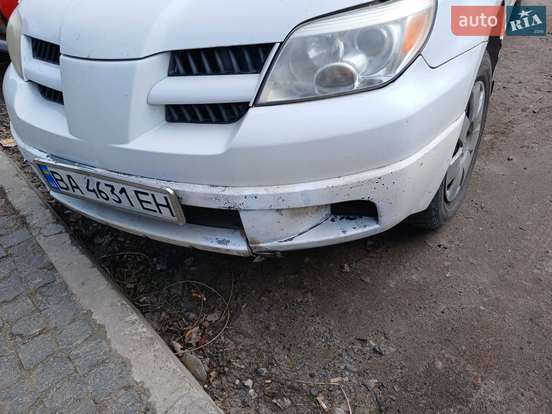 Mitsubishi Outlander, 2004