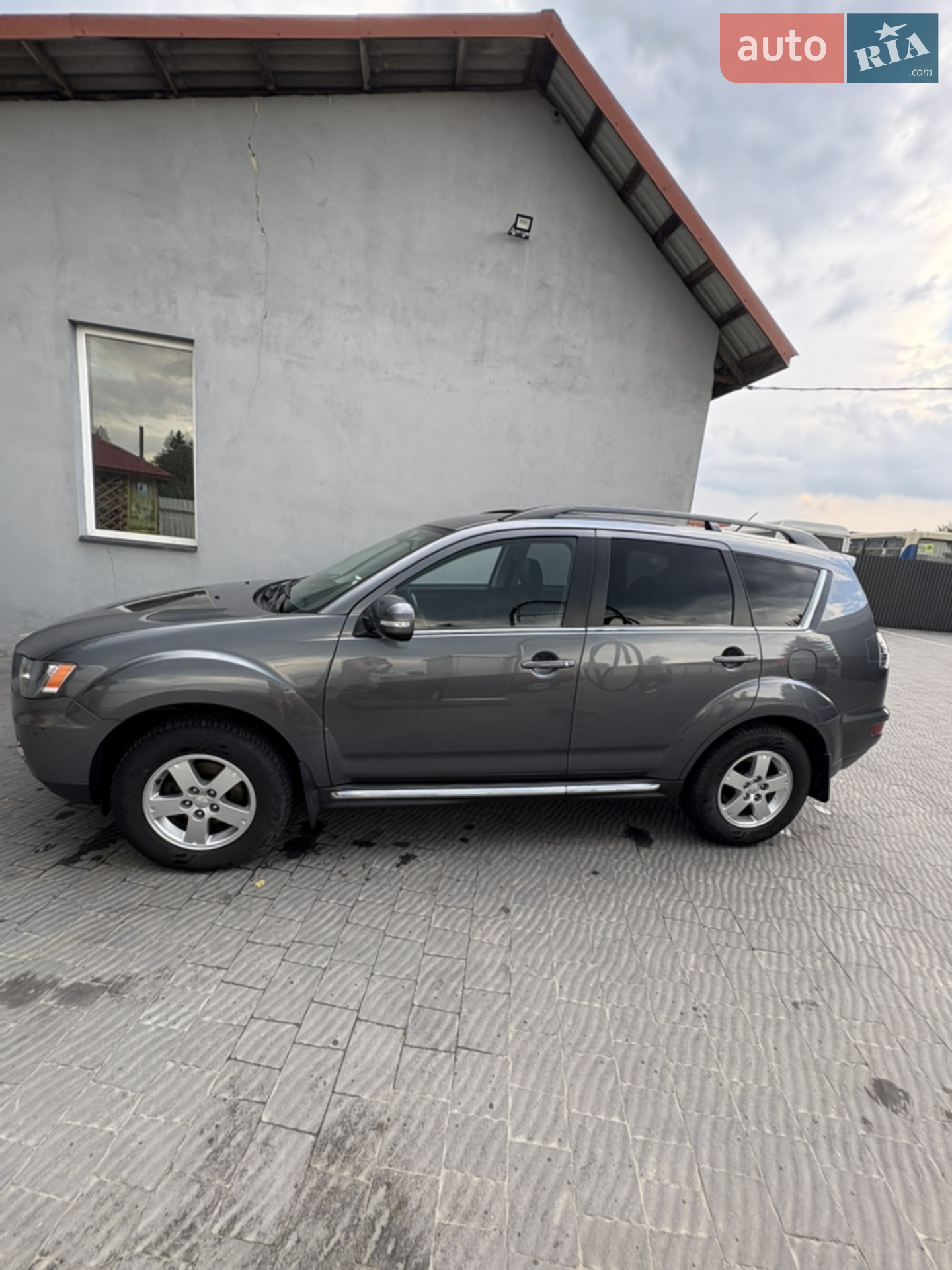 Mitsubishi Outlander, 2012