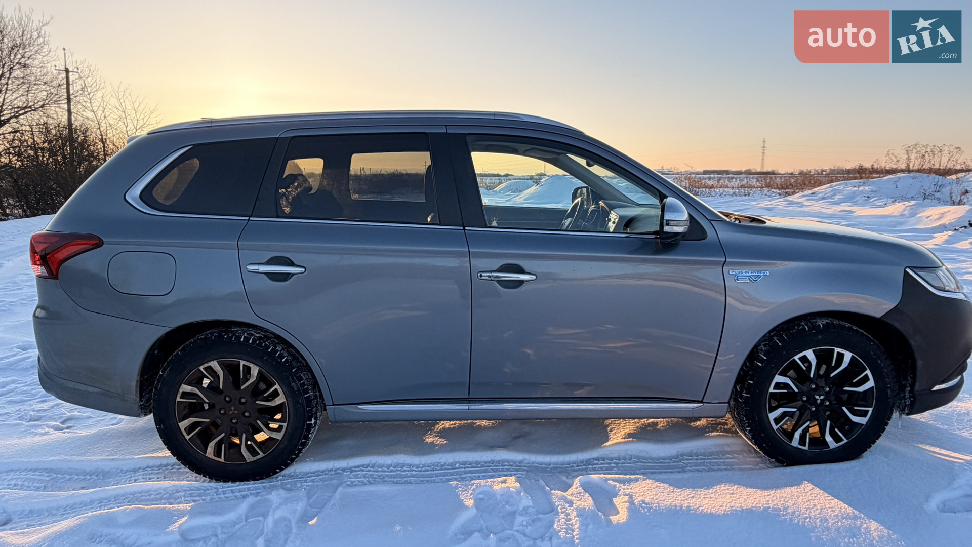 Mitsubishi Outlander, 2015
