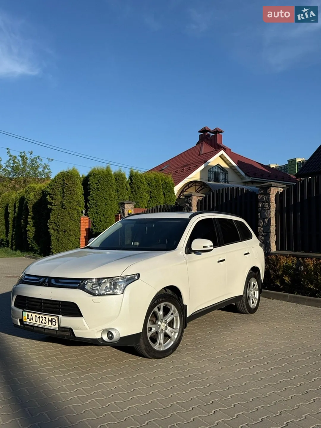 Mitsubishi Outlander, 2013