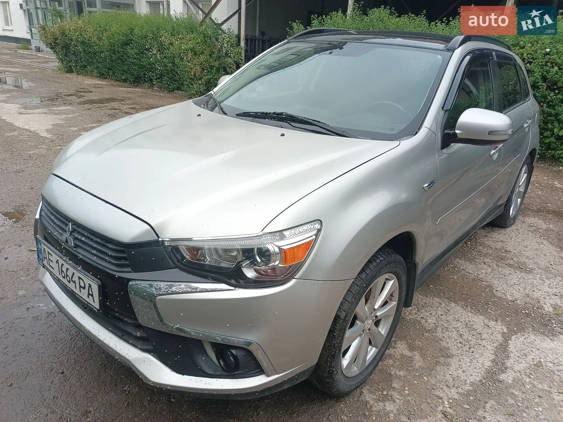 Mitsubishi Outlander, 2015