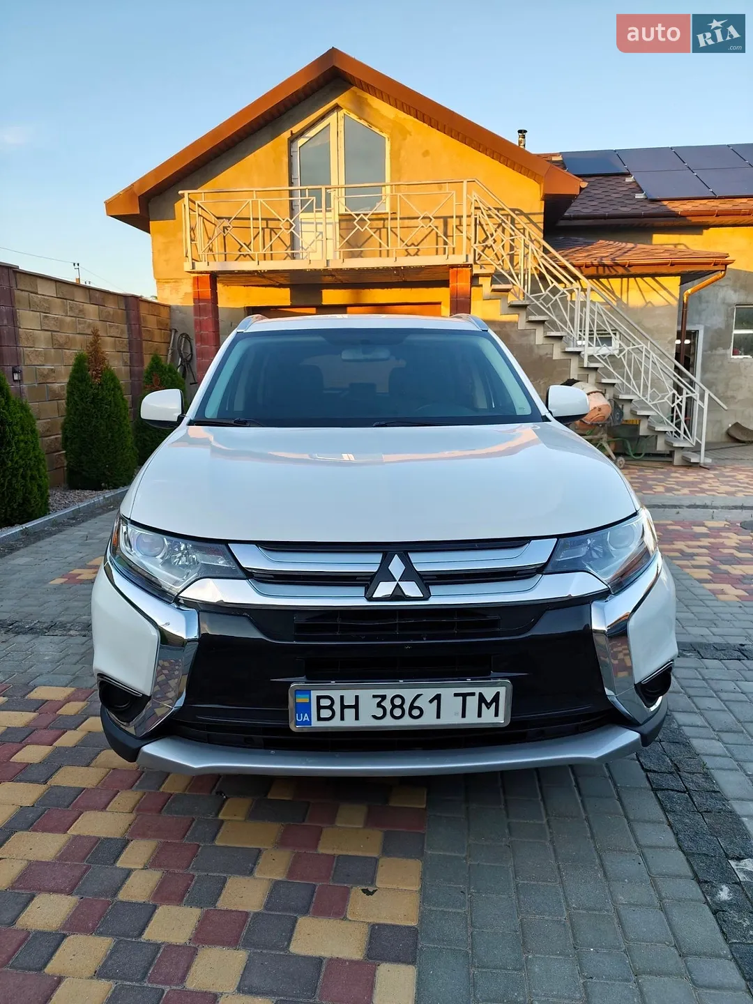 Mitsubishi Outlander, 2016