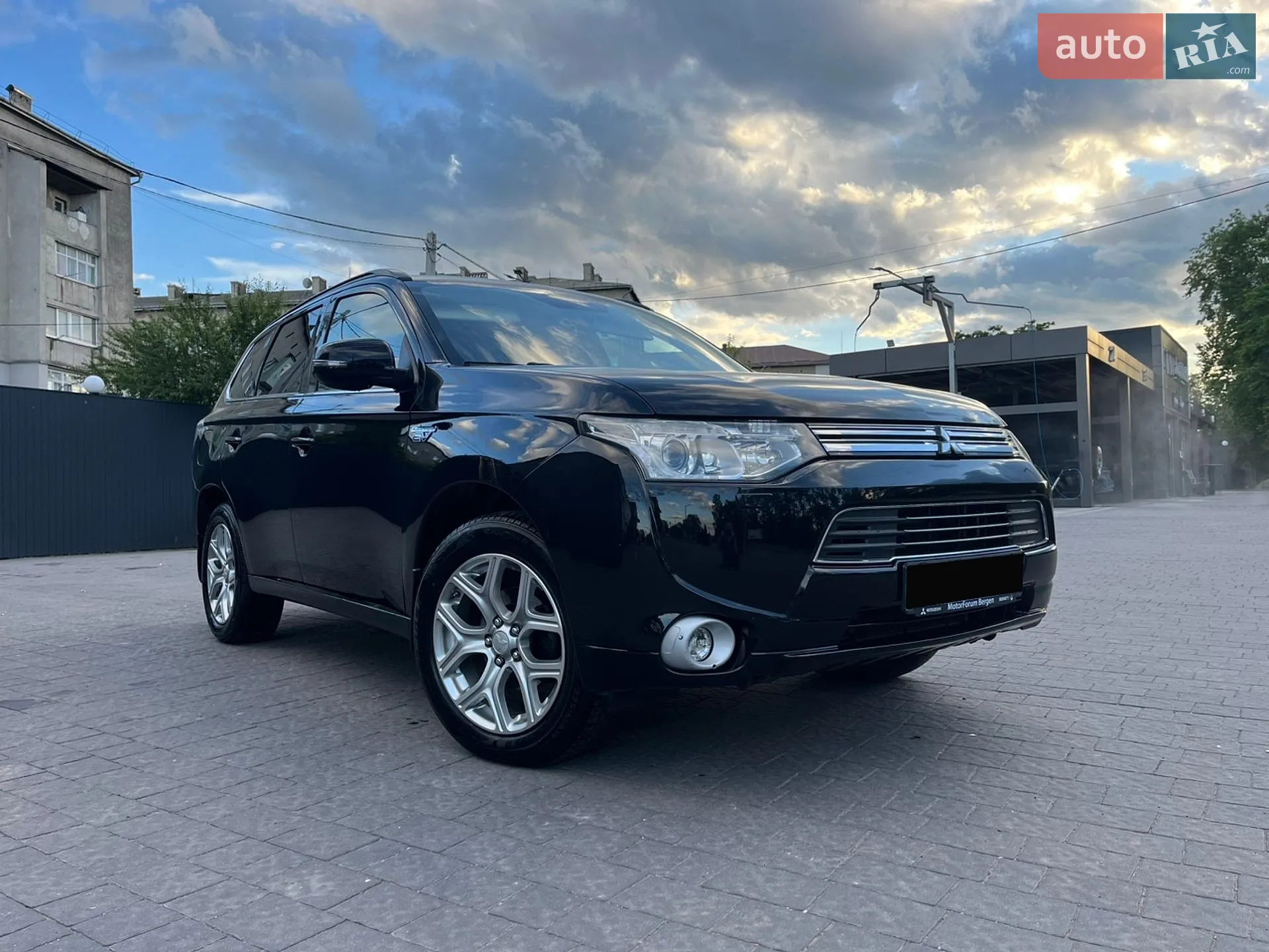 Mitsubishi Outlander, 2014