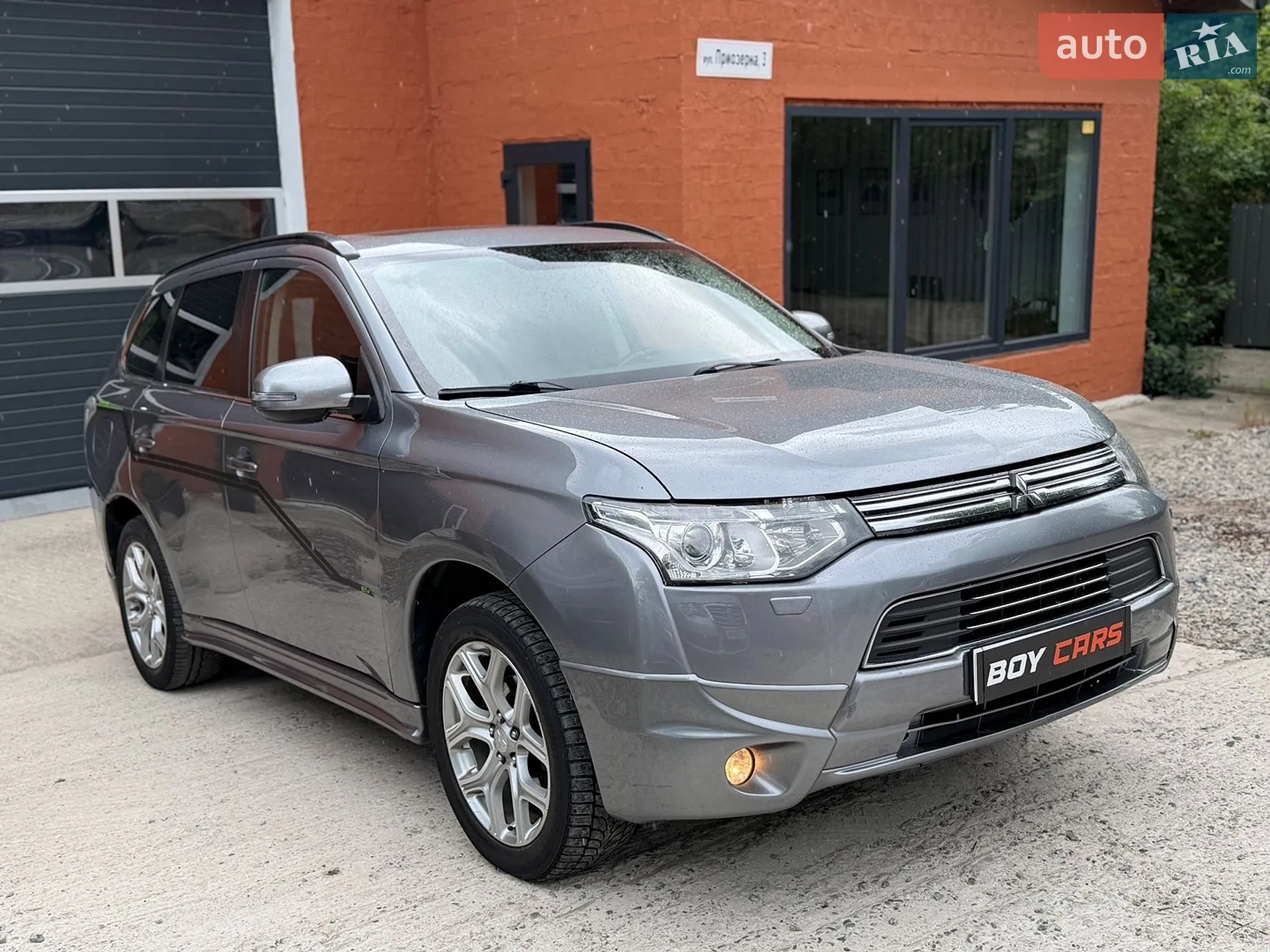 Mitsubishi Outlander, 2014