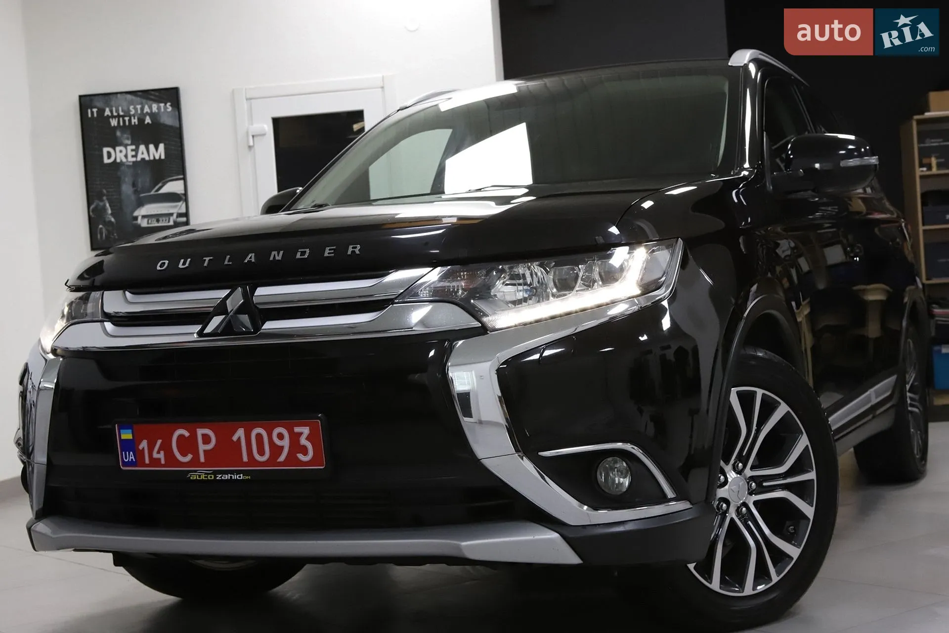 Mitsubishi Outlander, 2016