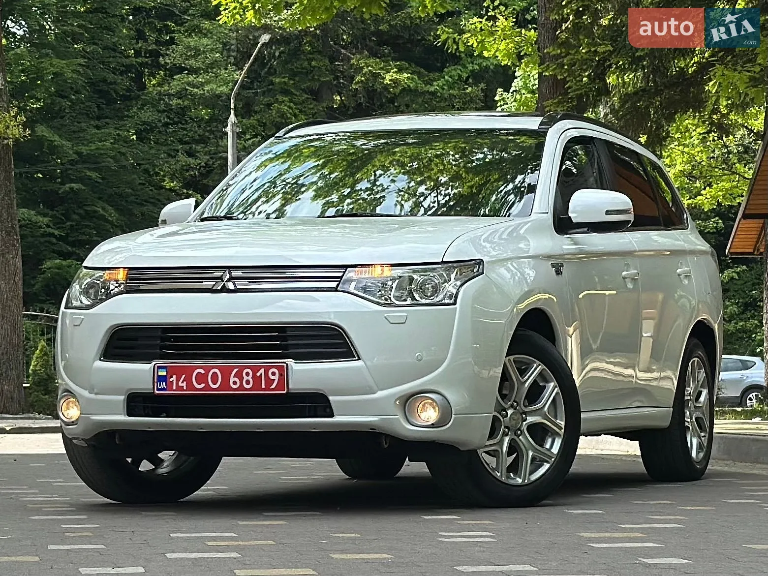 Mitsubishi Outlander, 2014