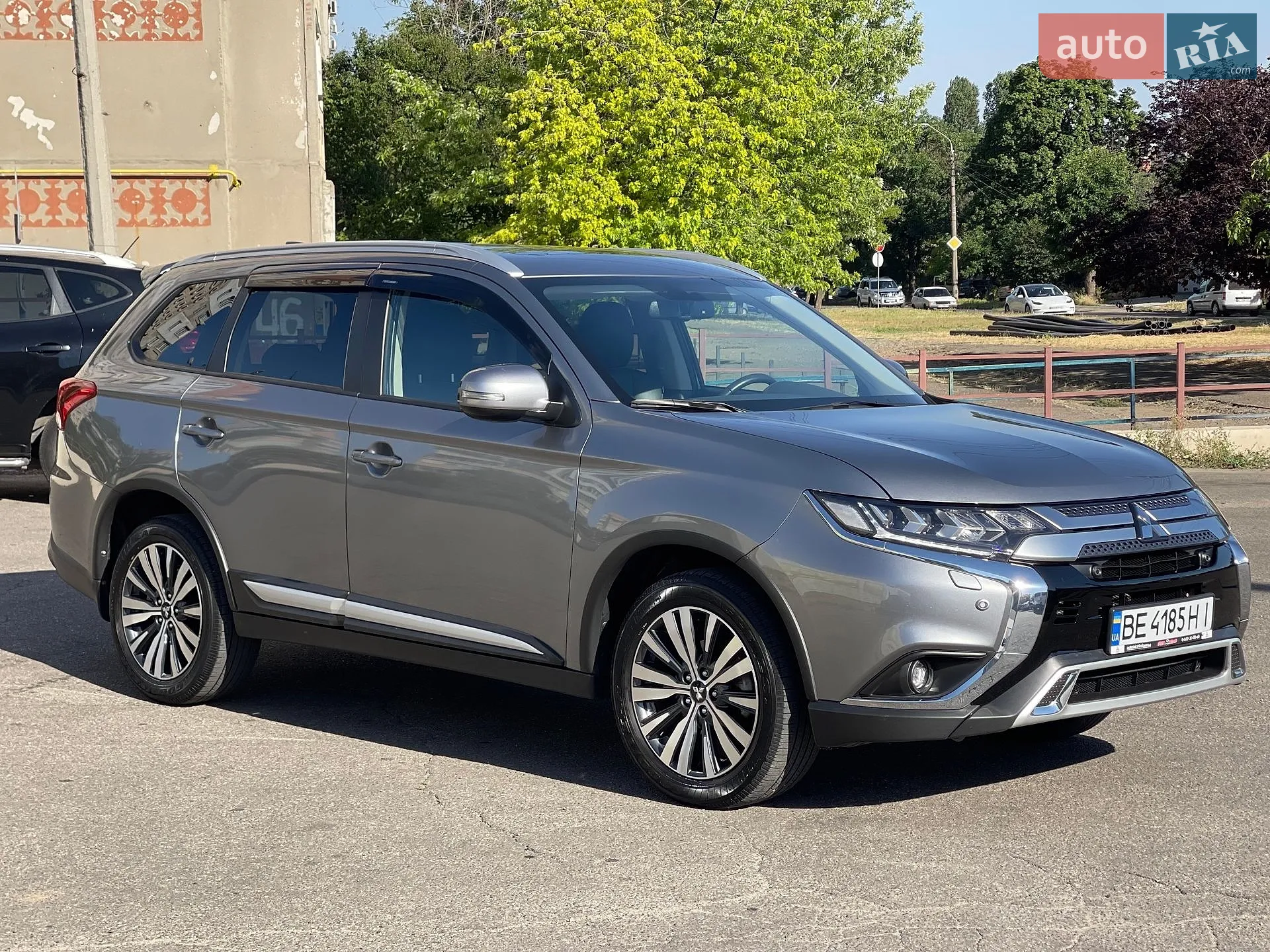 Mitsubishi Outlander, 2023