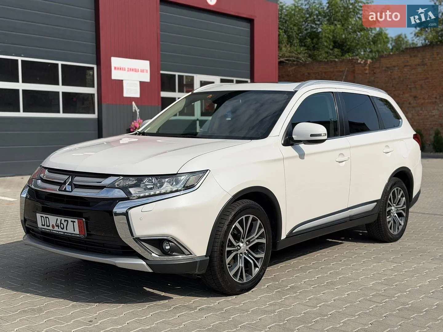 Mitsubishi Outlander, 2016