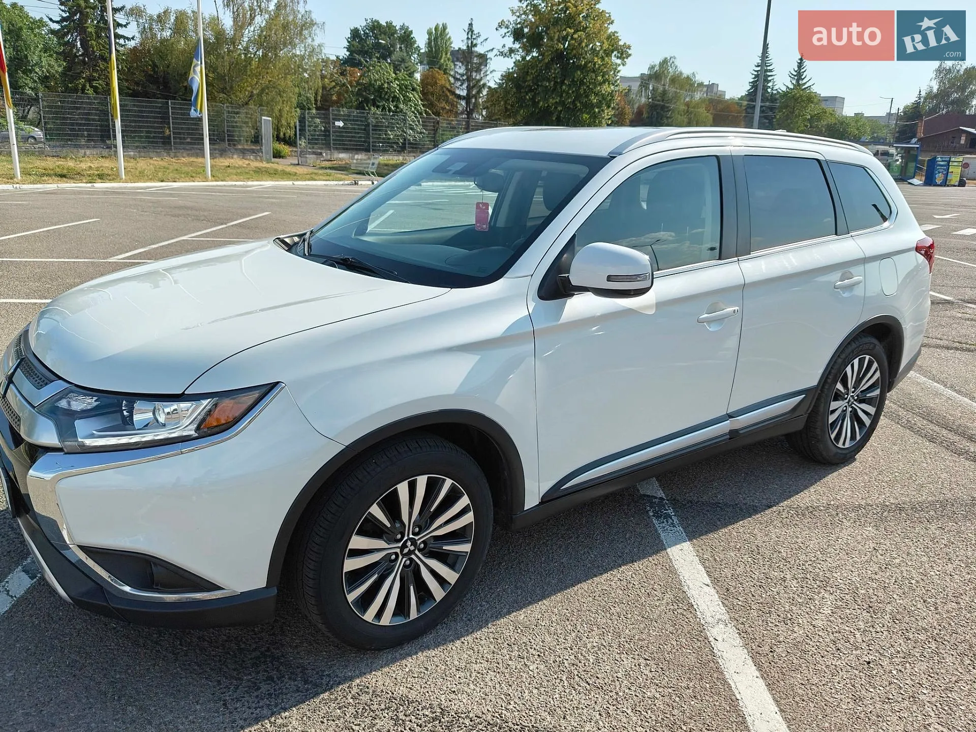 Mitsubishi Outlander, 2020