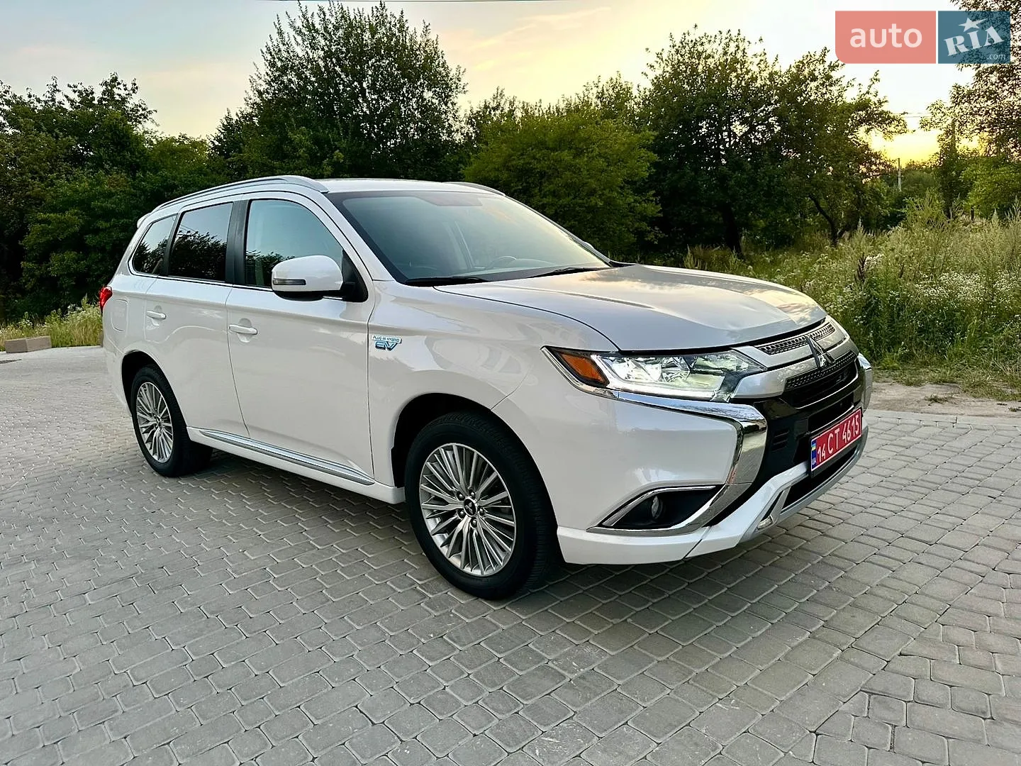 Mitsubishi Outlander, 2021