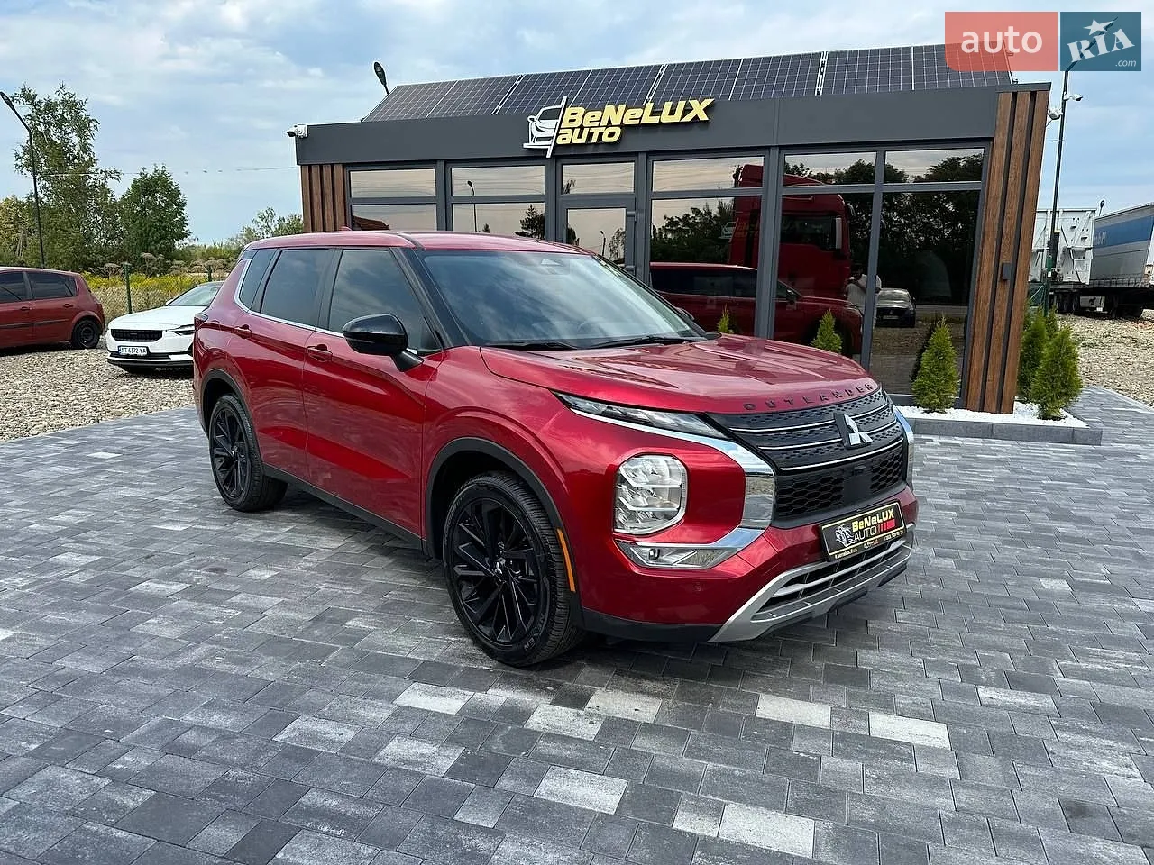 Mitsubishi Outlander, 2024