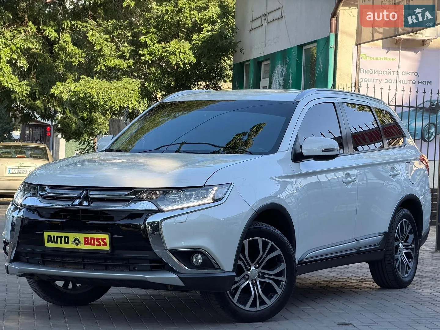 Mitsubishi Outlander, 2016