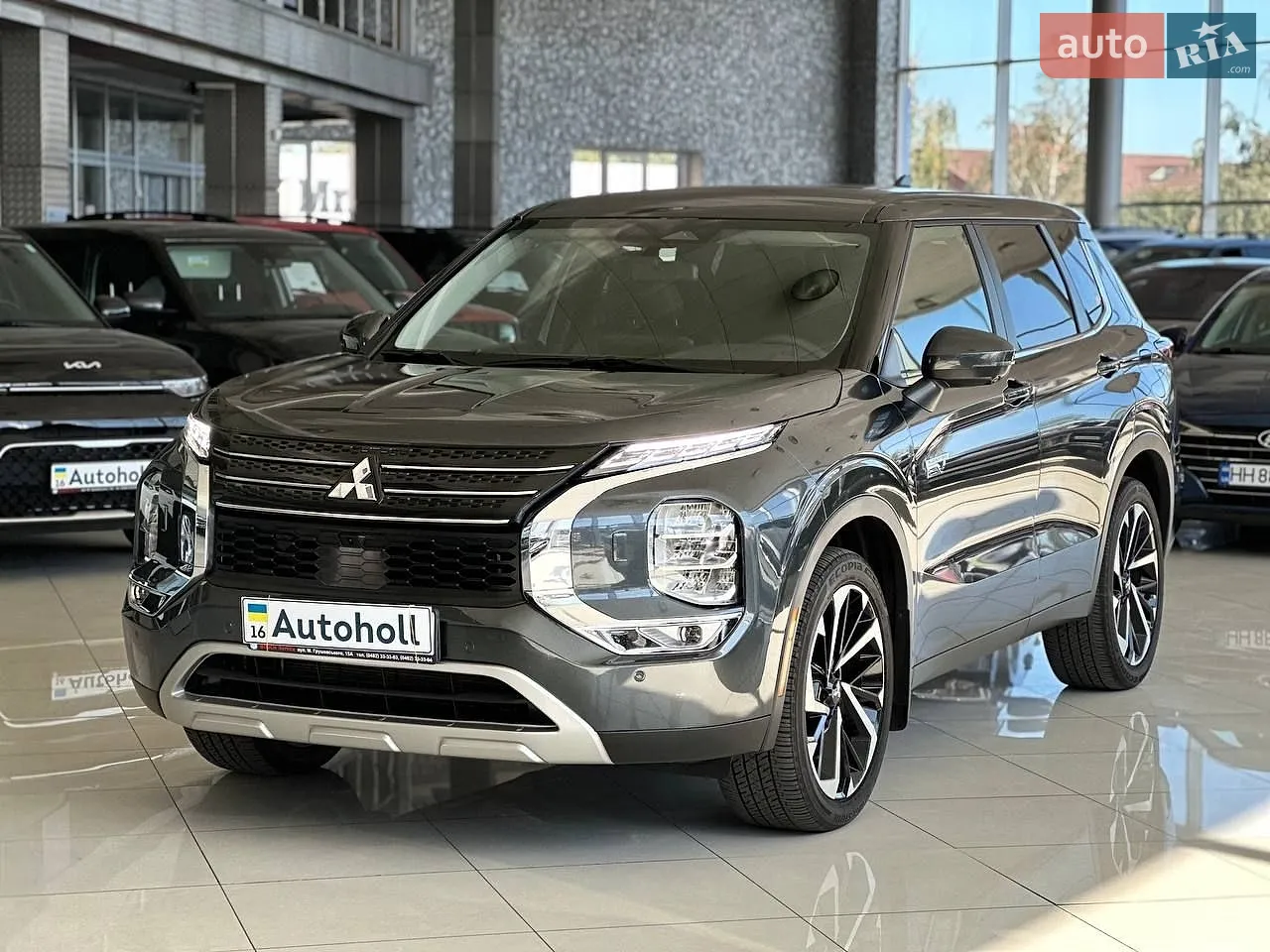 Mitsubishi Outlander, 2025
