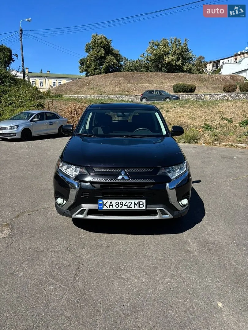 Mitsubishi Outlander, 2018