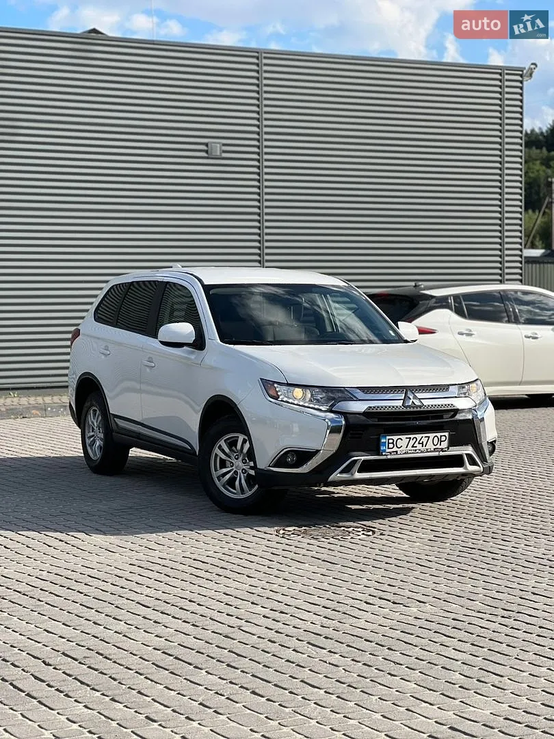 Mitsubishi Outlander, 2019