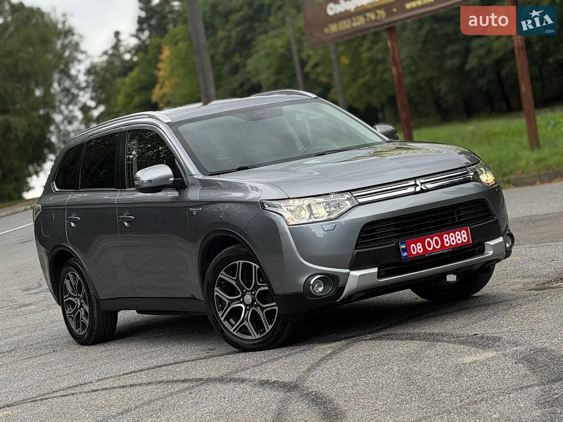 Mitsubishi Outlander, 2015