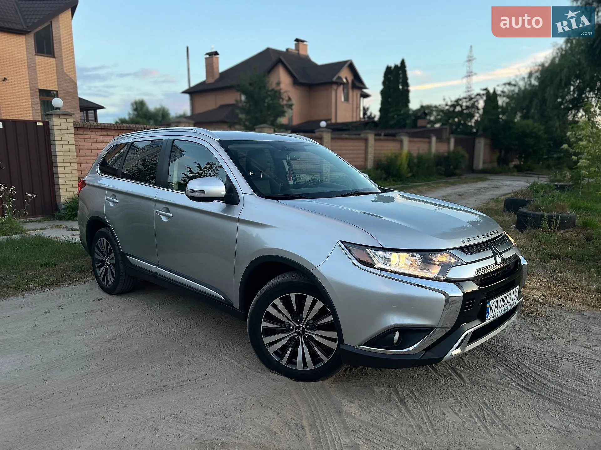 Mitsubishi Outlander, 2018