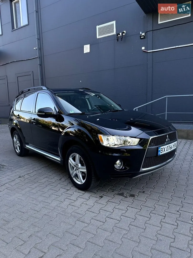 Mitsubishi Outlander, 2011