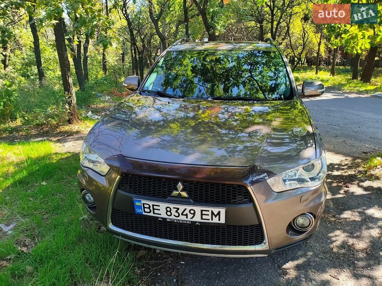 Mitsubishi Outlander, 2011