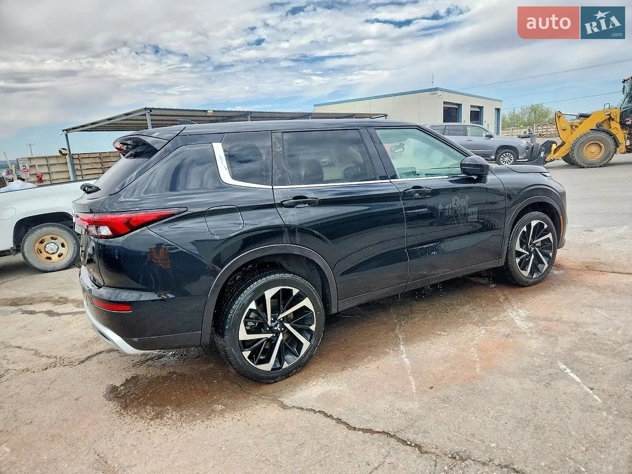 Mitsubishi Outlander, 2024