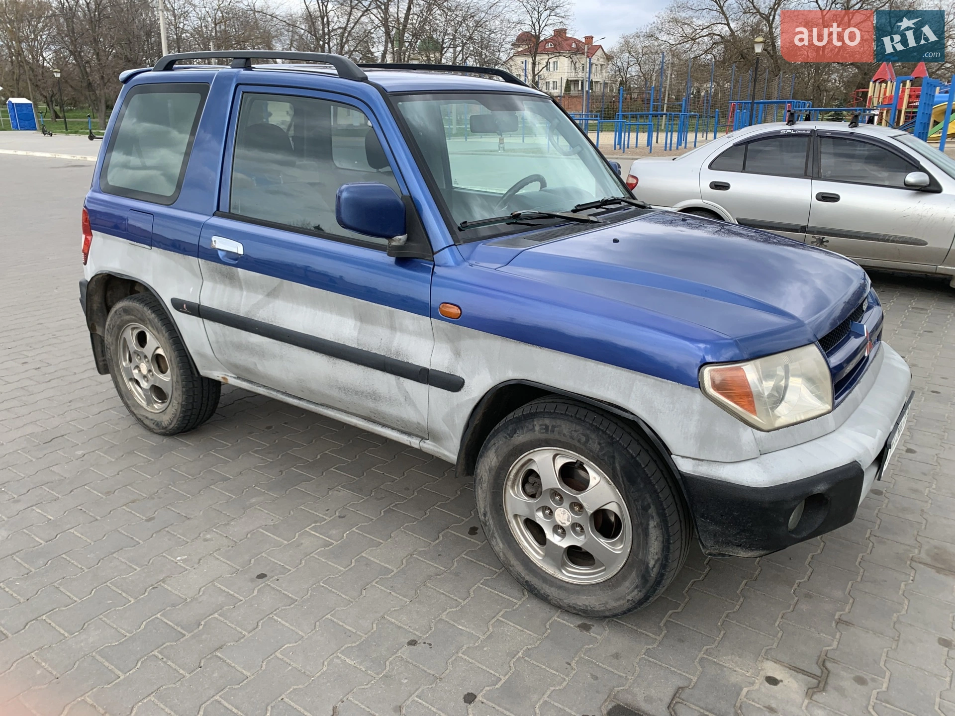 Mitsubishi Pajero Pinin, 2001