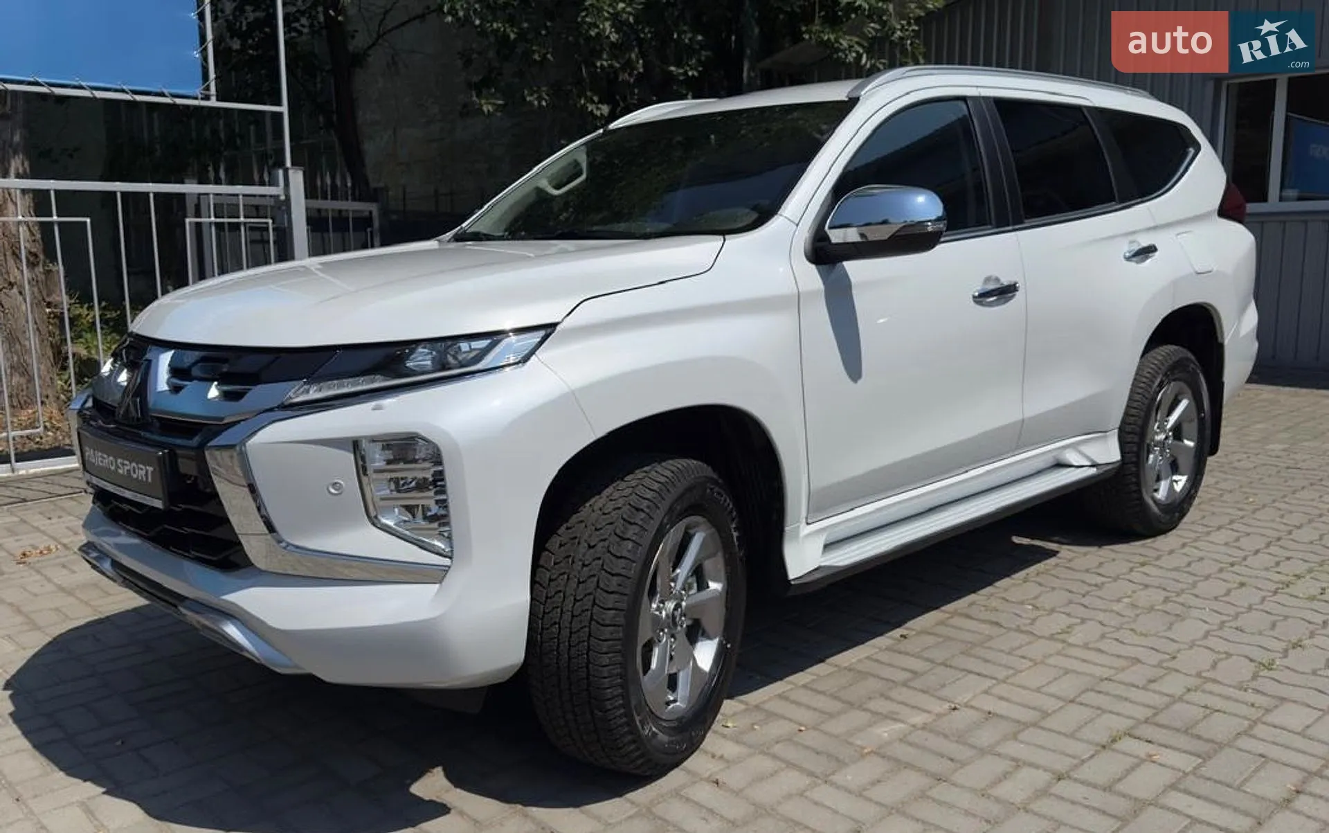 Mitsubishi Pajero Sport, 2024