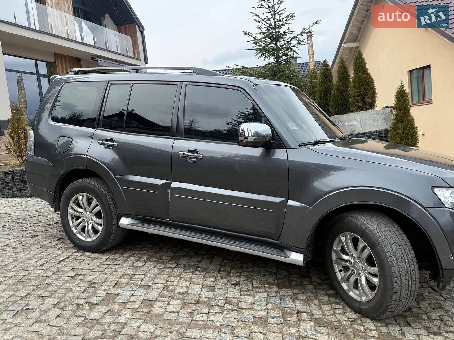 Mitsubishi Pajero Wagon, 2013