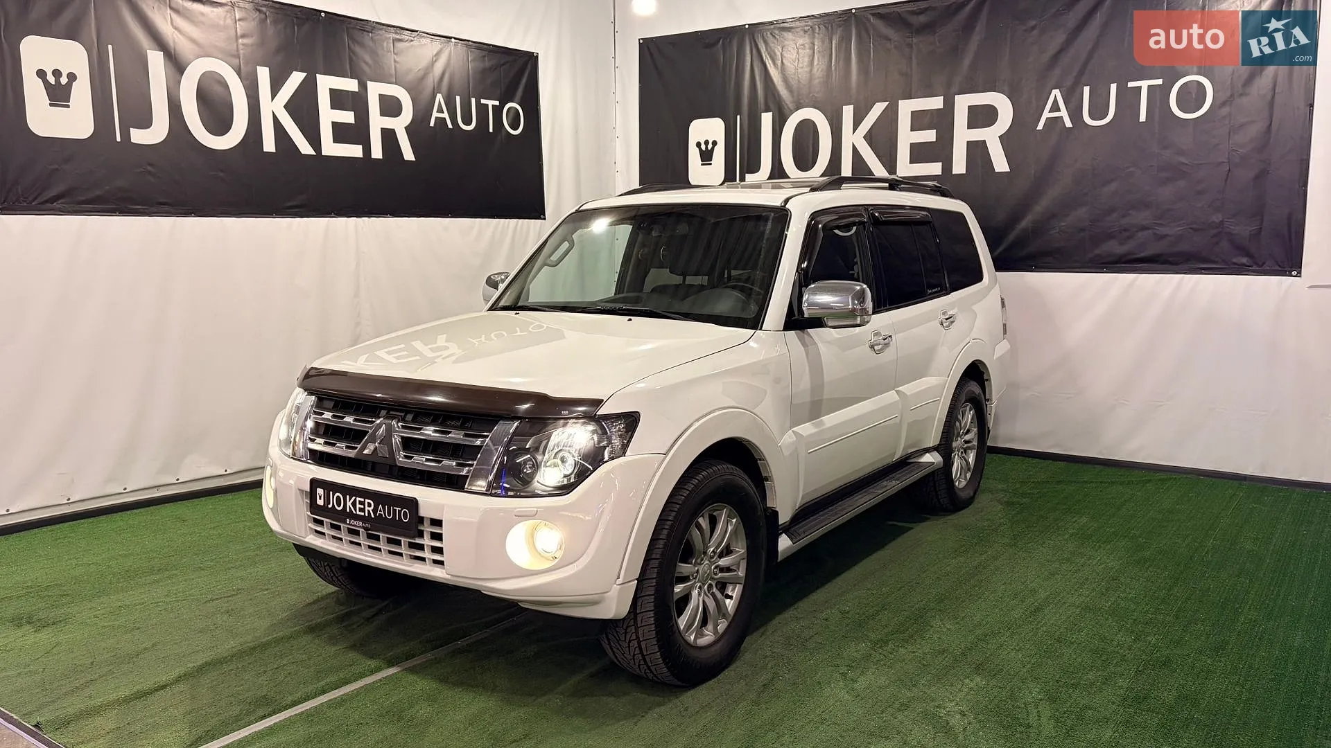 Mitsubishi Pajero Wagon, 2013