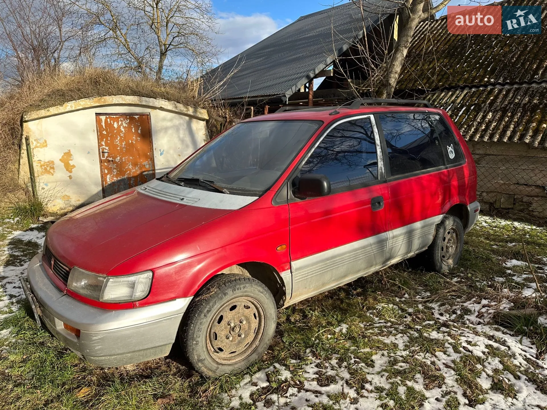 Mitsubishi Space Runner, 1992