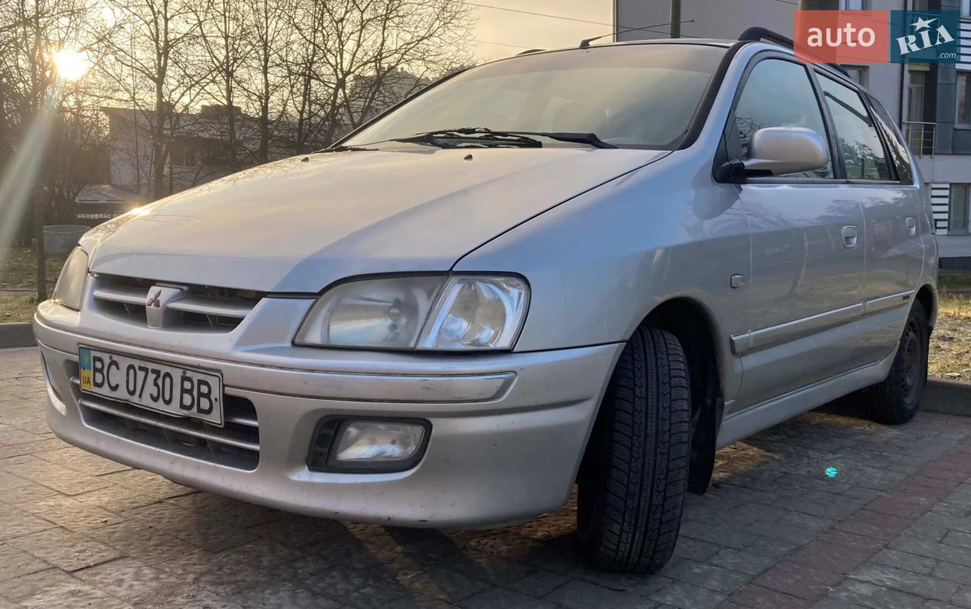 Mitsubishi Space Star, 2001
