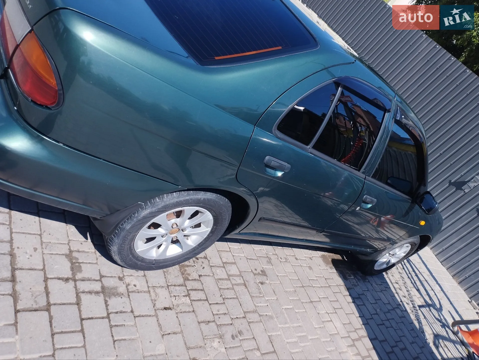 Nissan Almera, 1997