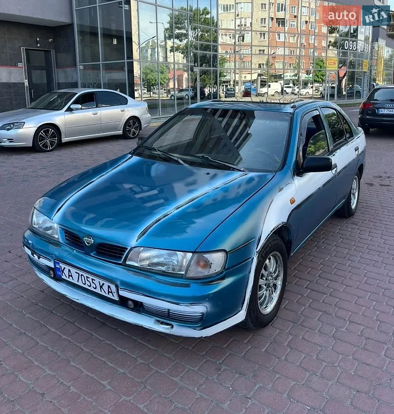 Nissan Almera, 1996
