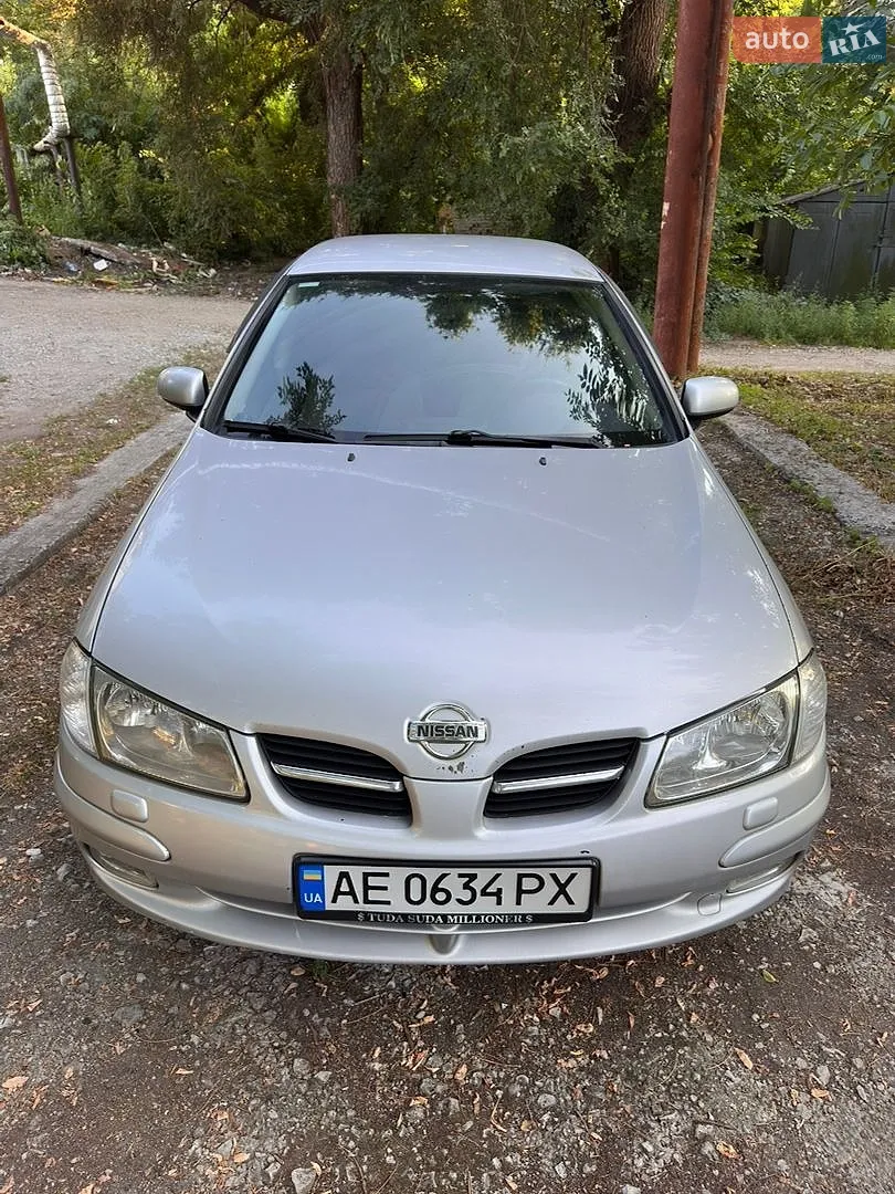 Nissan Almera, 2001